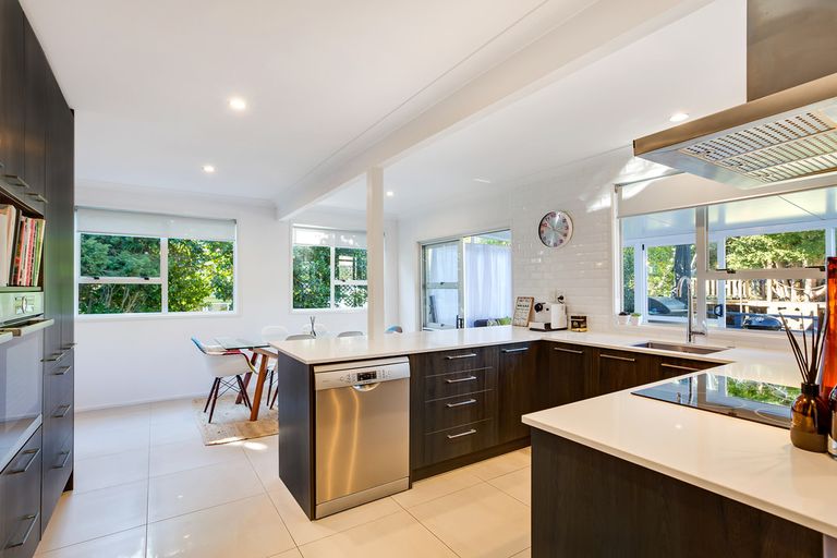 Photo of property in 7 Tampin Road, Hillpark, Auckland, 2102