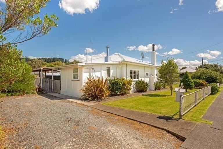 Photo of property in 12 Endcliffe Road, Kaiti, Gisborne, 4010