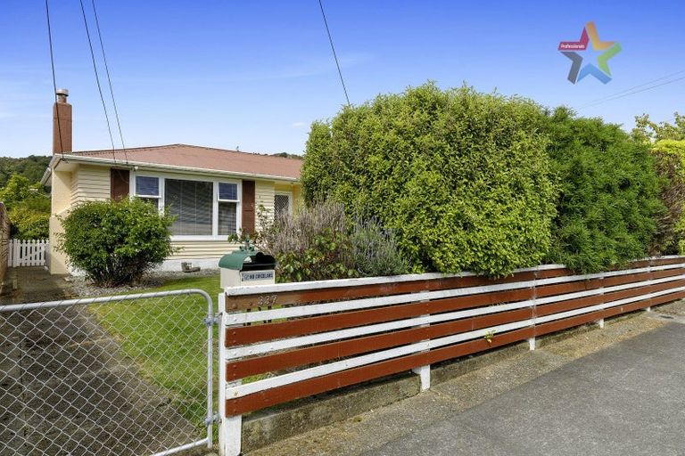 Photo of property in 337 George Street, Stokes Valley, Lower Hutt, 5019