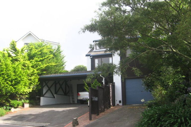 Photo of property in 8 Malda Grove, Khandallah, Wellington, 6035