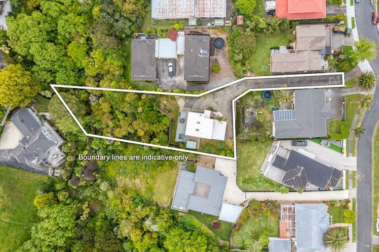 Photo of property in 10 Oliver Twist Avenue, Mellons Bay, Auckland, 2014