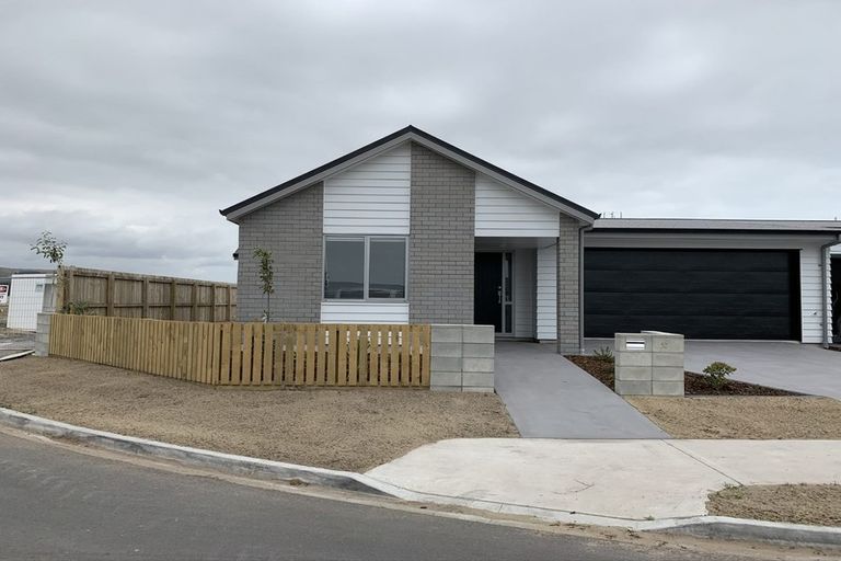 Photo of property in 52 Crown Street, Papamoa, 3118