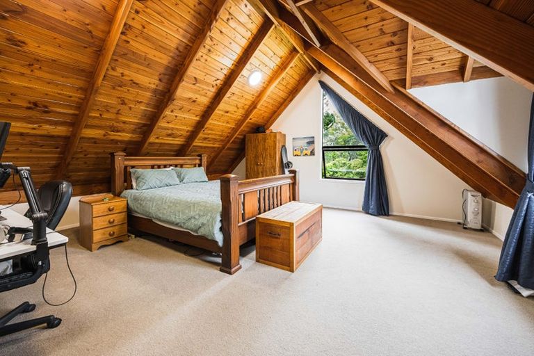 Photo of property in 72 Crows Road, Swanson, Auckland, 0614