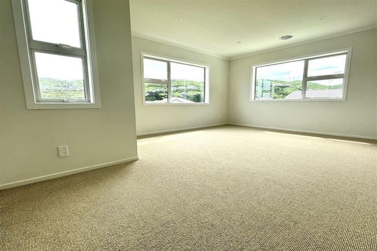 Photo of property in 31 Farnworth Terrace, Churton Park, Wellington, 6037