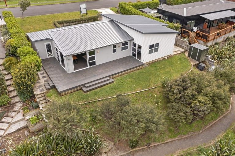 Photo of property in 19 Robertson Street, Raglan, 3225