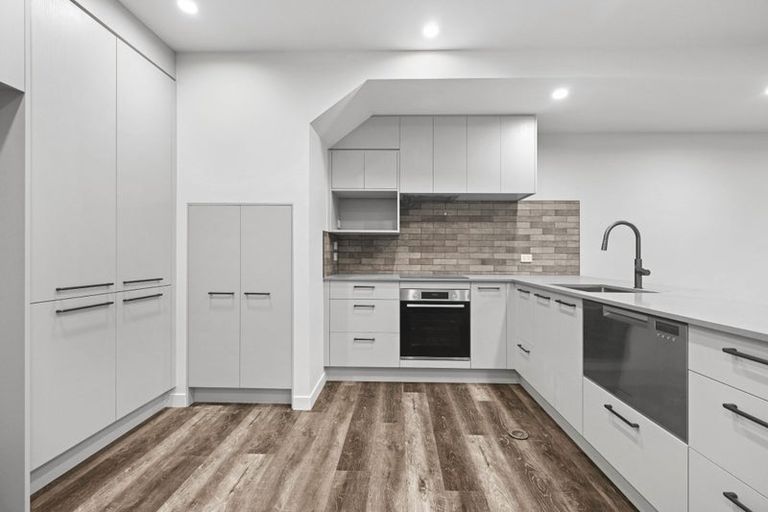 Photo of property in 3/24 Pickering Crescent, Chedworth, Hamilton, 3210