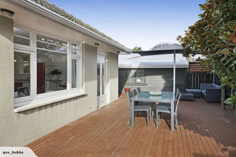 Photo of property in 104 Retreat Road, Avonside, Christchurch, 8061