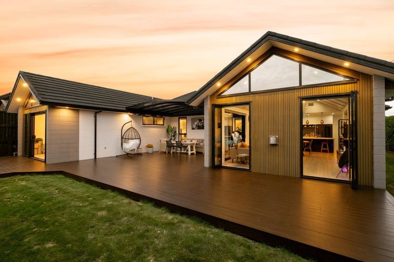 Photo of property in 70 Magellan Rise, Flagstaff, Hamilton, 3210