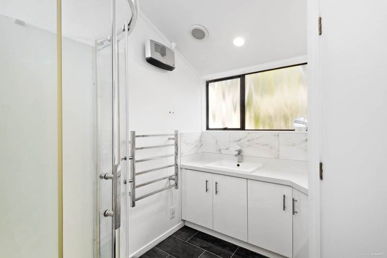 Photo of property in 2/685 East Coast Road, Browns Bay, Auckland, 0630