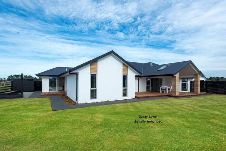 Photo of property in 21 Ridgeland Way, West Melton, 7618