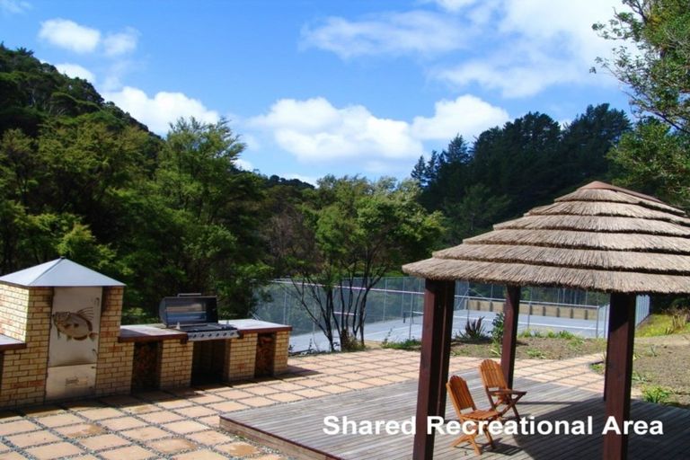 Photo of property in 38 The Crescent, Langs Beach, Waipu, 0582