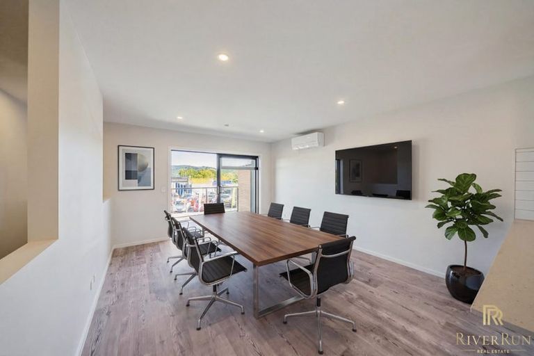 Photo of property in 18c King Street, Upper Hutt Central, Upper Hutt, 5018