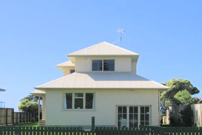 Photo of property in 67 Karewa Parade, Papamoa Beach, Papamoa, 3118