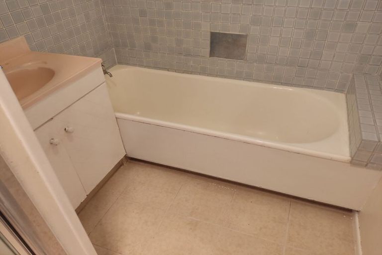 Photo of property in 31 Hobart Crescent, Wattle Downs, Auckland, 2103