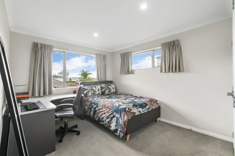 Photo of property in 16 Bartlett Drive, Silverdale, 0932