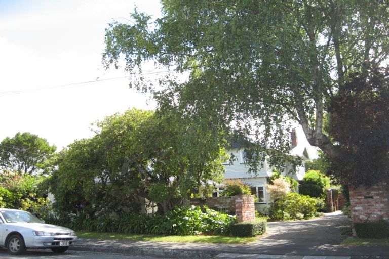 Photo of property in 37 Jacksons Road, Merivale, Christchurch, 8014