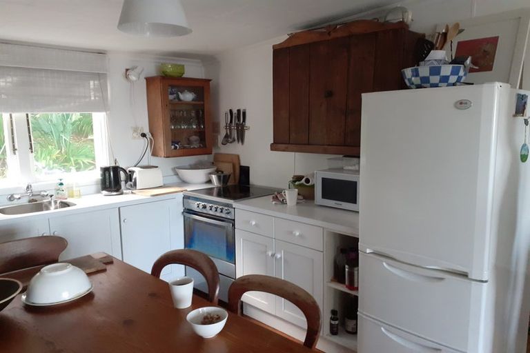 Photo of property in 103 Messenger Terrace, Oakura, 4314