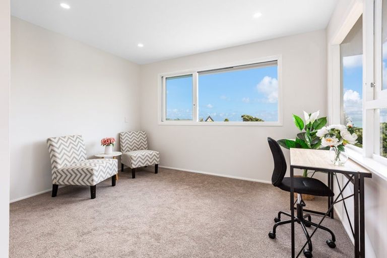 Photo of property in 67 Renown Road, Raumati South, Paraparaumu, 5032