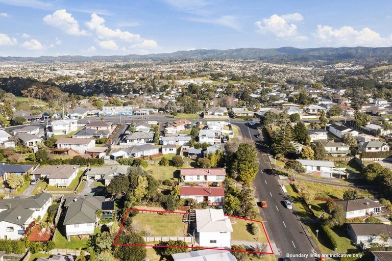 Photo of property in 8 Hewlett Road, Massey, Auckland, 0614