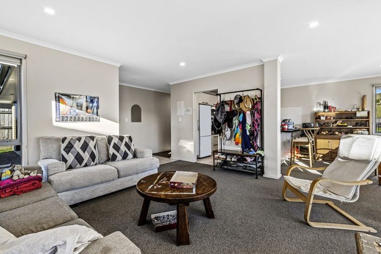 Photo of property in 170 Waikite Road, Welcome Bay, Tauranga, 3175