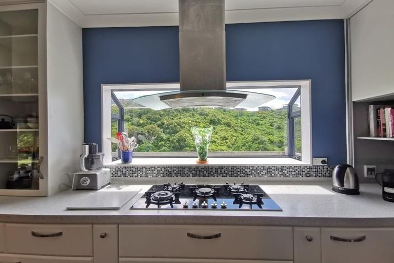 Photo of property in 26 Amesbury Drive, Churton Park, Wellington, 6037