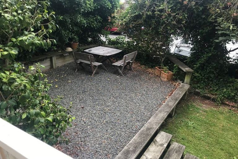 Photo of property in 3 Mckenzie Terrace, Te Aro, Wellington, 6011