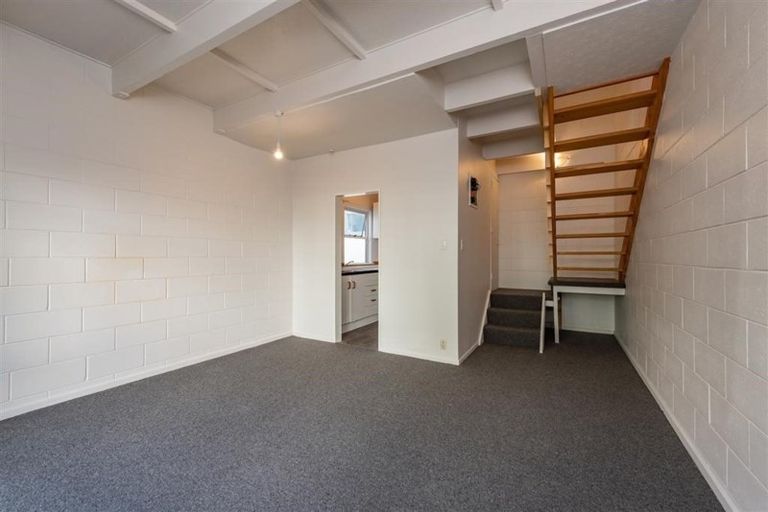 Photo of property in Sherwood Mews, 28p Bidwill Street, Mount Cook, Wellington, 6021