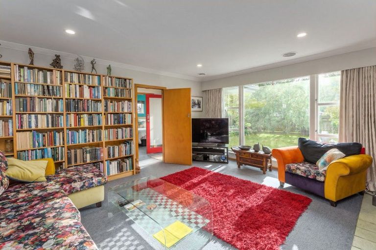 Photo of property in 85 Brandon Street, Featherston, 5710