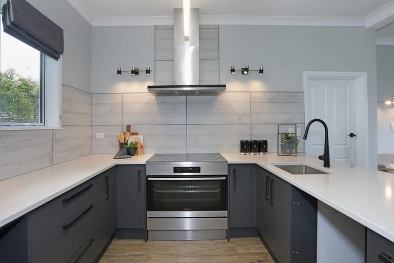 Photo of property in 11 Wilson Street, Bulls, 4818