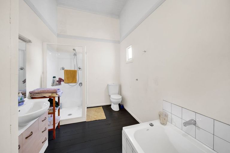 Photo of property in 97 Wilson Street, Hawera, 4610