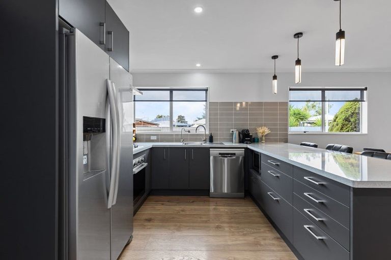 Photo of property in 70 Havelock Avenue, Westbrook, Palmerston North, 4412