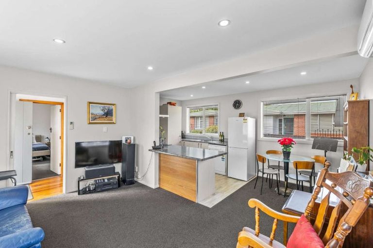 Photo of property in 1/5 Milnebank Street, Upper Riccarton, Christchurch, 8041
