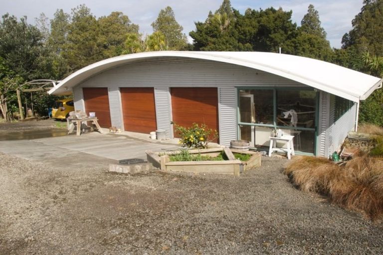 Photo of property in 648b Haruru Road, Kaukapakapa, 0873