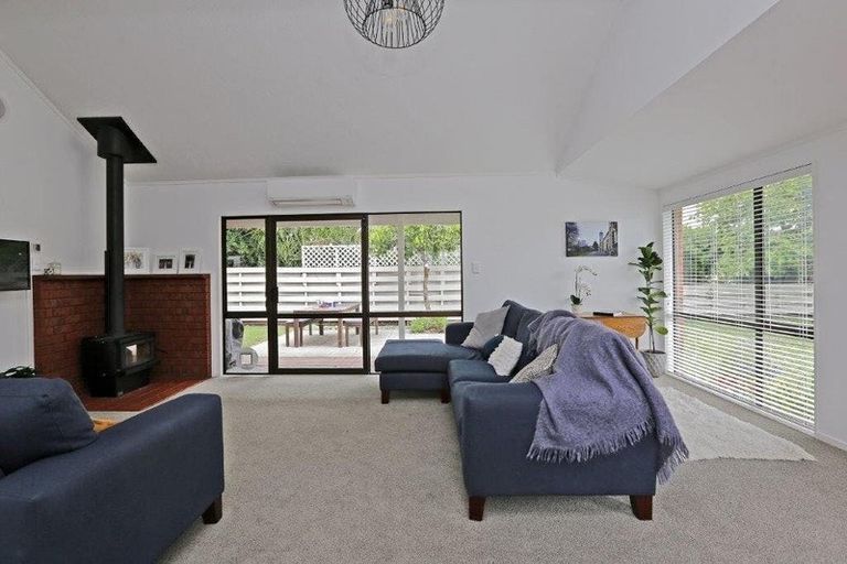 Photo of property in 33 Hetley Crescent, Taradale, Napier, 4112
