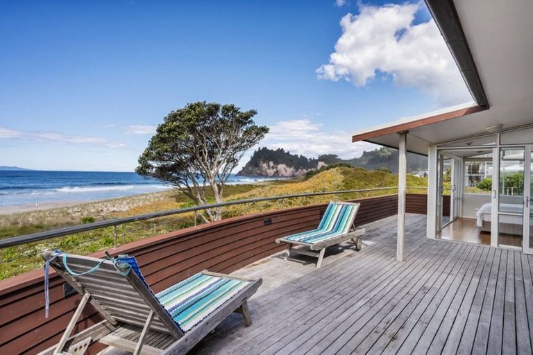 Photo of property in 12 Tuna Place, Whiritoa, Whangamata, 3691