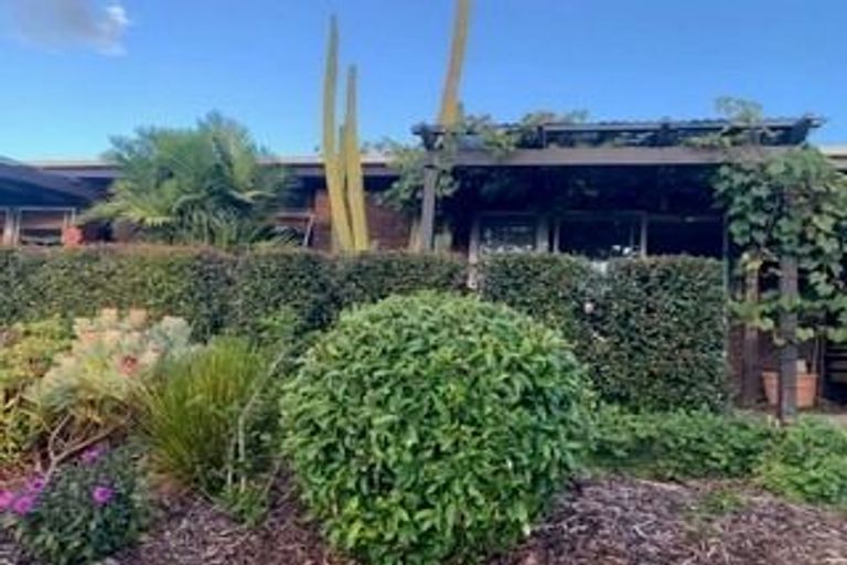 Photo of property in 8 Mountain Road, Morningside, Whangarei, 0110