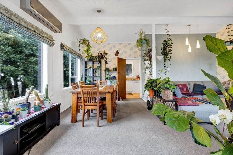 Photo of property in 18d Montana Place, Merrilands, New Plymouth, 4312