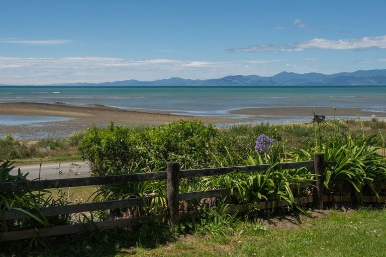 Photo of property in 191 Kina Peninsula Road, Tasman, Upper Moutere, 7173
