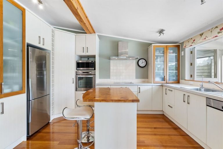 Photo of property in 315 Muriwai Road, Waimauku, 0881