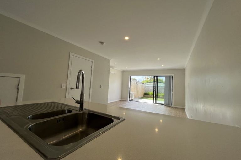Photo of property in 17/125b Metcalfe Road, Ranui, Auckland, 0612