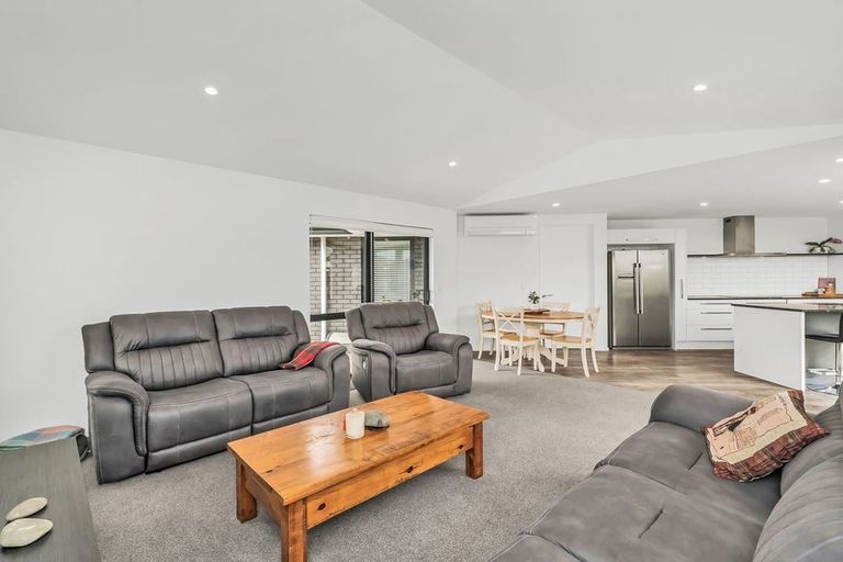 Photo of property in 3 Maurice James Way, Prebbleton, 7604