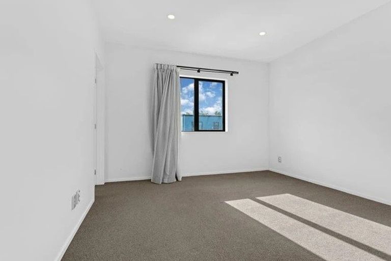 Photo of property in 4b Ahunga Road, Karaka, Papakura, 2113