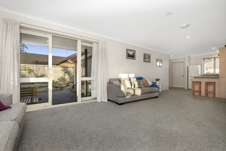 Photo of property in 10/262 Centreway Road, Orewa, 0931