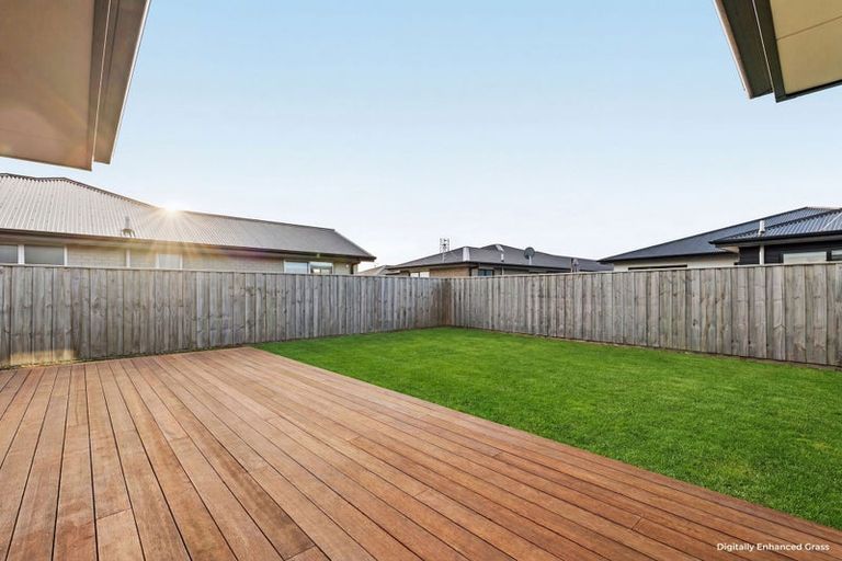 Photo of property in 10 Horopito Street, Halswell, Christchurch, 8025