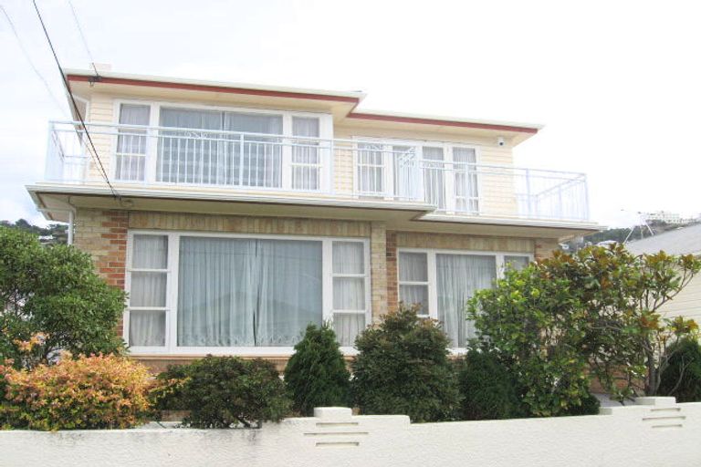 Photo of property in 15 Palm Avenue, Lyall Bay, Wellington, 6022
