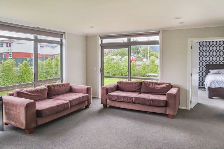 Photo of property in 67 Merton Street, Trentham, Upper Hutt, 5018
