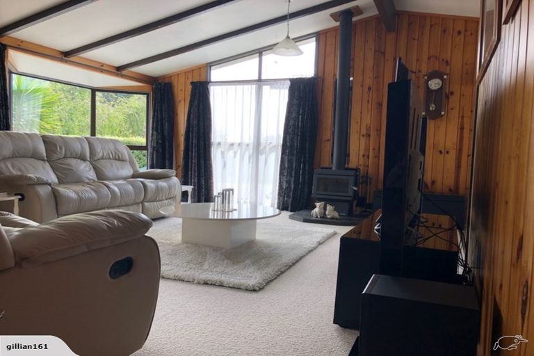 Photo of property in 6 Vela Place, Clarks Beach, 2122