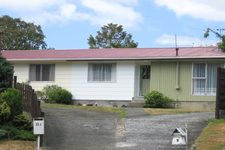 Photo of property in 2/11 Topeka Grove, Totara Park, Upper Hutt, 5018