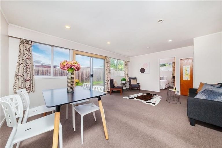 Photo of property in 2/3 Martin Road, Manurewa, Auckland, 2102