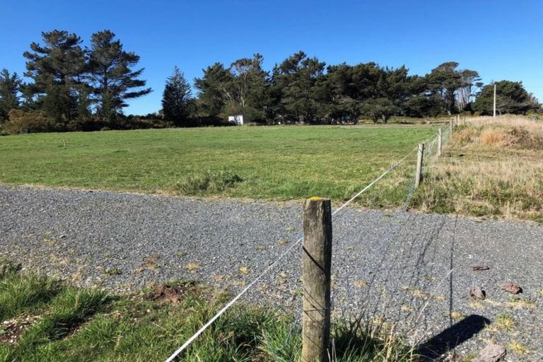 Photo of property in 73 Awarua Bay Road, Awarua Plains, Invercargill, 9877